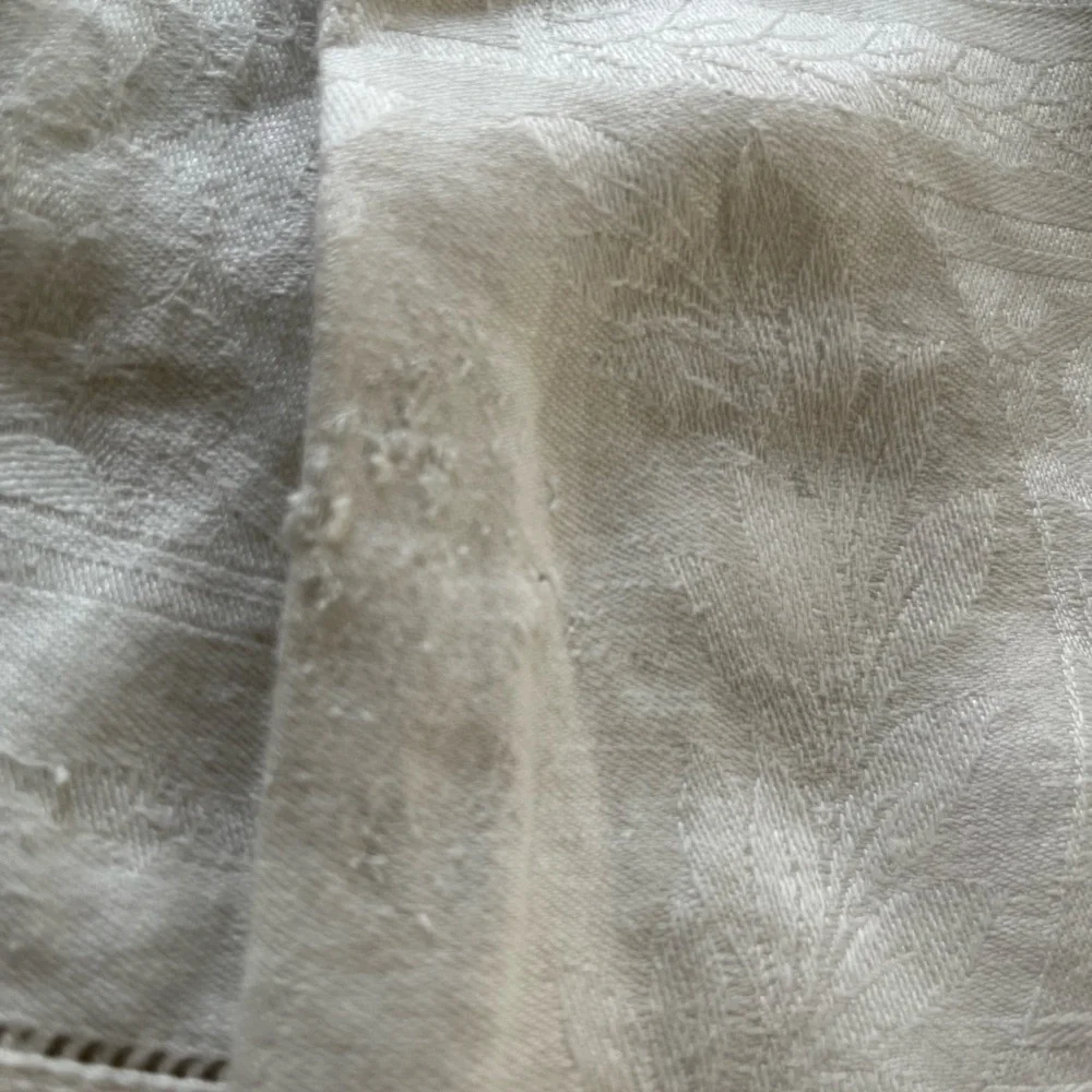 Vintage ivory cotton hand towel.